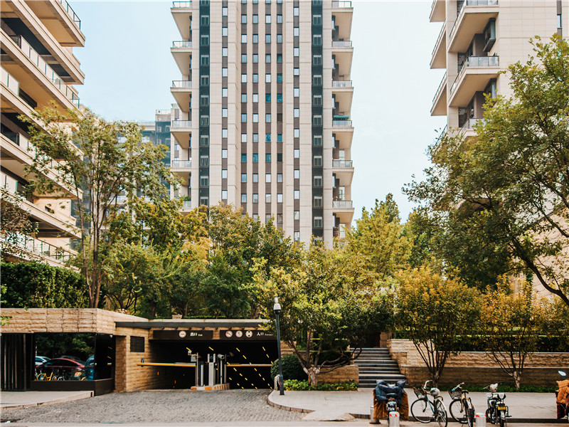 富力十号4号楼1至2层01、02、03号