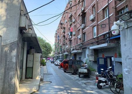 东四块玉南街31号楼2单元408室