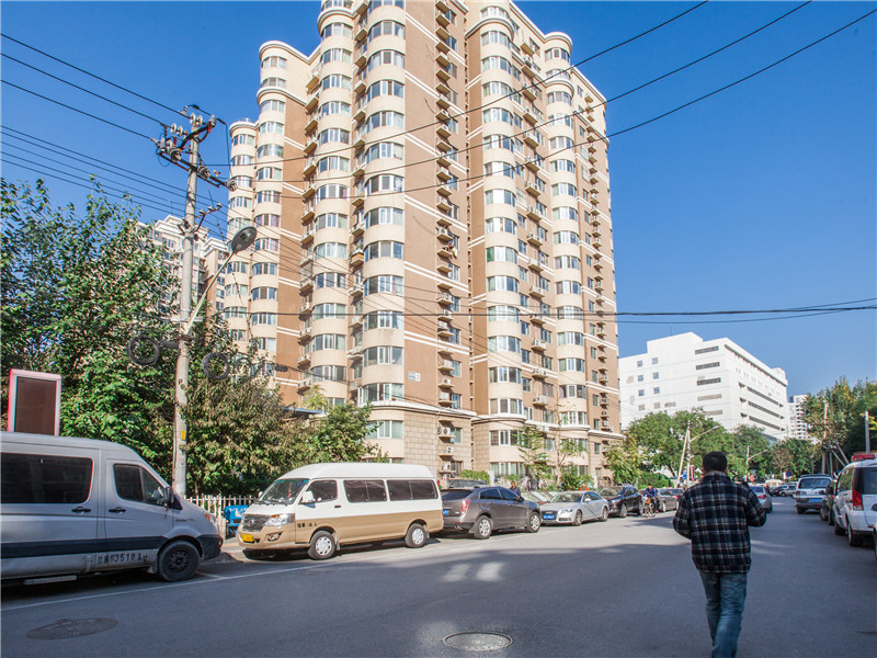 望陶园小区1号楼0504室