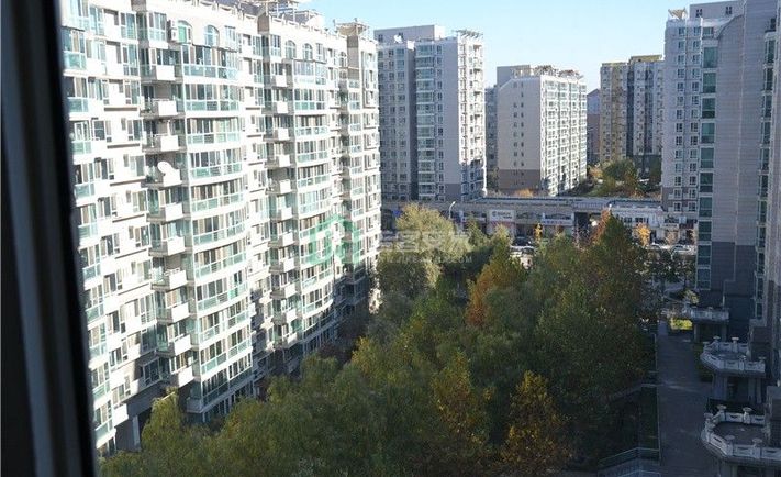 36c88930-d177-4bce-a43e-3f642430072b