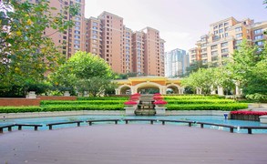 红山世家11号楼302室