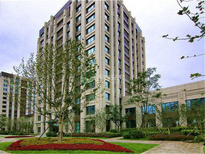 会展誉景32号楼702室