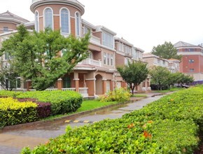 加州水郡四期196号楼701室