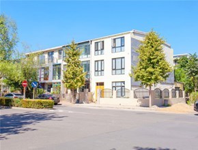 原生墅康和园12号楼1单元402室