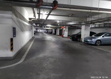 天创科技大厦 负3层车库