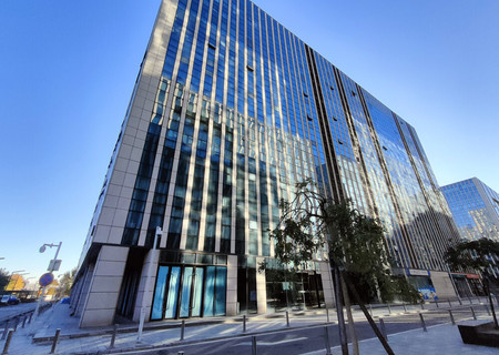 宏远航城广场7号楼517、519室