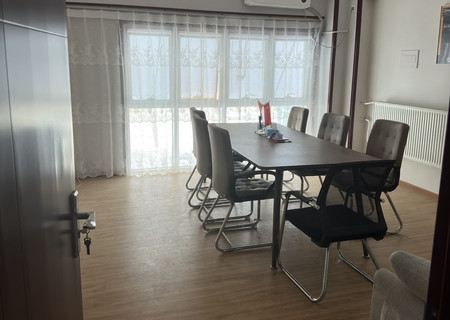 潞通大街188号 04室（负一至二层）