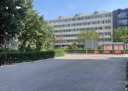 扣钟北里1号楼507室