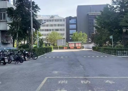 扣钟北里1号楼507室