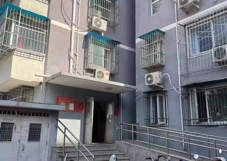 扣钟北里1号楼507室