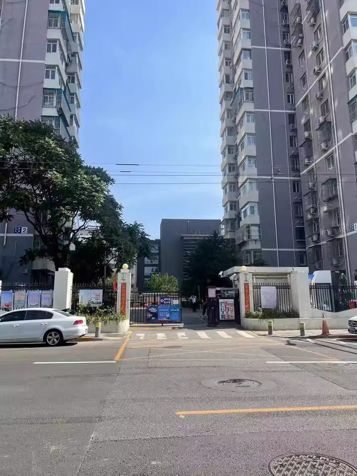 扣钟北里1号楼507室