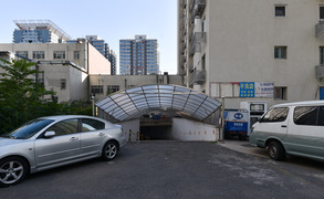 怡馨园3-1号楼103室