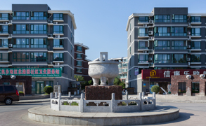 北潞馨家园7号楼3单元1-3室（底商带2库房）