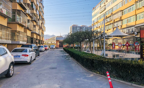 德露苑4号楼2单元501室