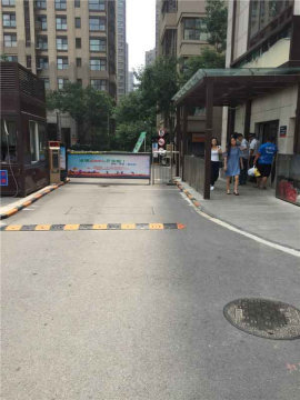 龙湖时代天街16号楼2314室（复式）