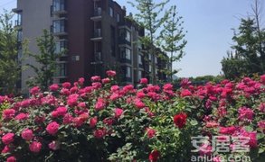 北辰香麓欣簏园9号楼3单元702室（复式）