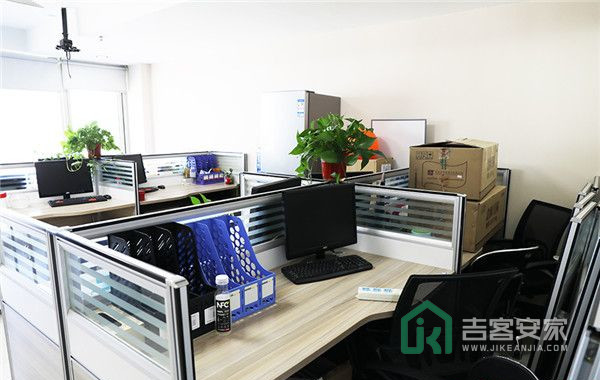 富顿中心A座1906号