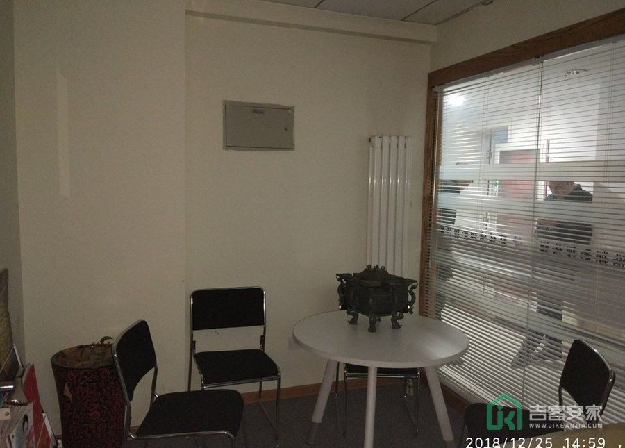 金泰商贸大厦815号