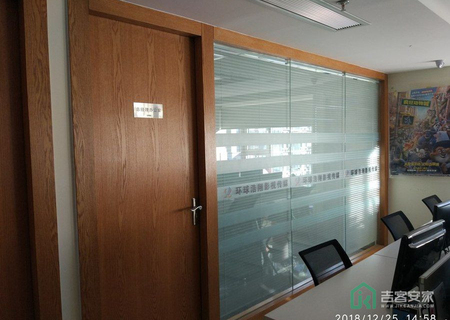 金泰商贸大厦14层1752           