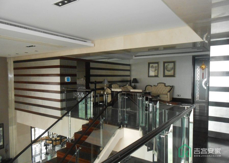 星河湾朗园3号楼4单元1702室