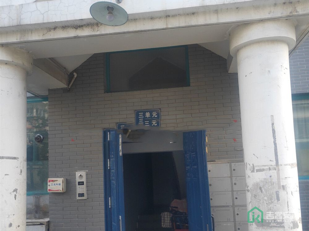 幸福时光（群芳三园）31号楼3单元332