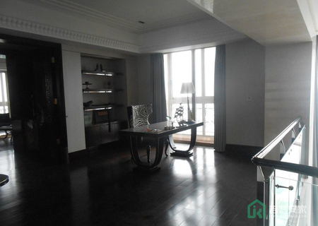 星河湾朗园3号楼4单元1702室