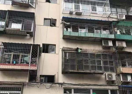 青龙湖镇果各庄村某公司房屋建筑及油罐