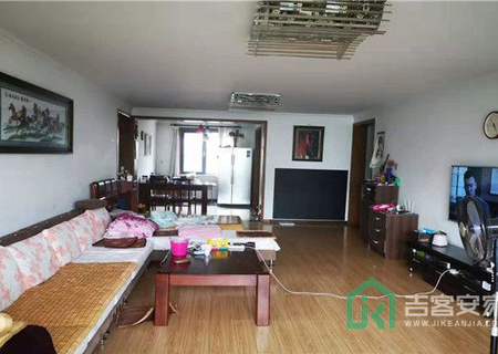 名佳花园三区19号楼3单元402号