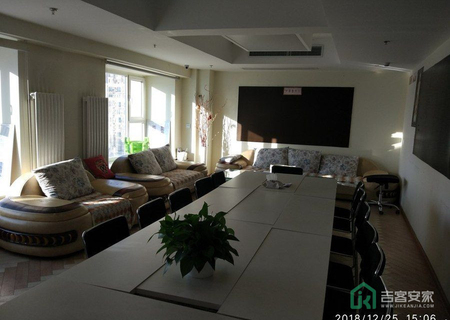 金泰商贸大厦516