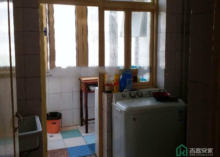 温泉花园62号楼2单元242（402）