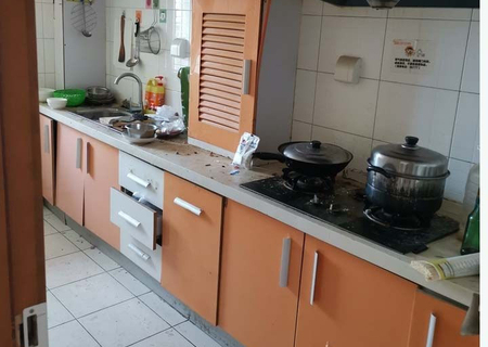 阳光波尔多小镇15号楼2单元402