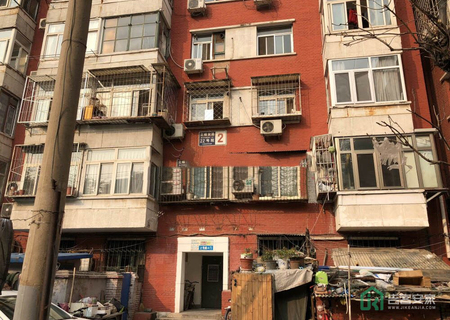 铁东小区2号楼4门102号