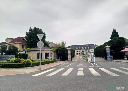 龙苑别墅第100幢