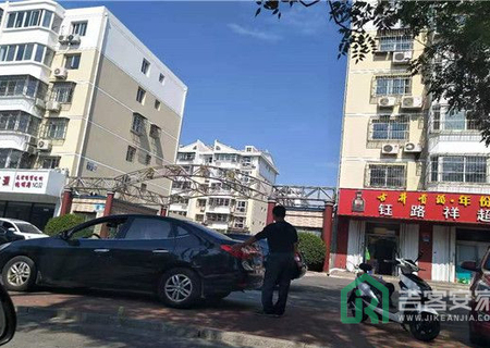 密西花园小区6号楼3单元401号