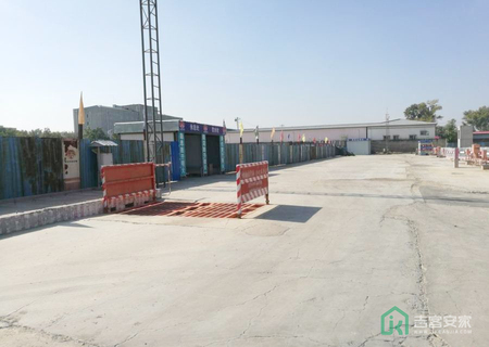 龙塘路李桥段179号院土地