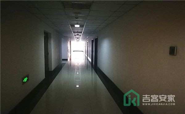 皇城国际中心A座601号