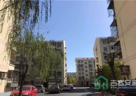 裕龙花园四区7号楼4单元602号