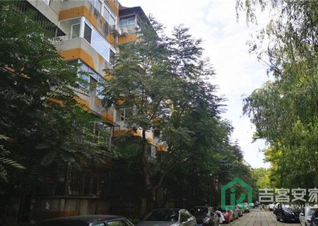 温泉花园B区70号楼5单元401号