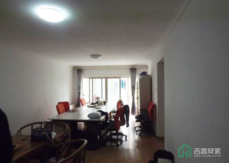 珠江骏景中区2号楼305室