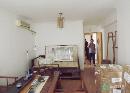 珠江骏景中区2号楼305室