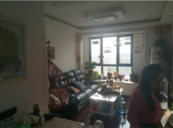 东亚朗悦居10号楼2单元702号及地下车库（已成交）