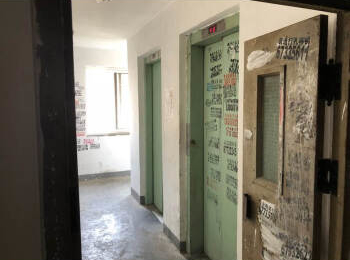 华威西里1号楼1102室