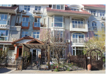 世爵源墅202号楼3单元0101号（叠拼别墅）