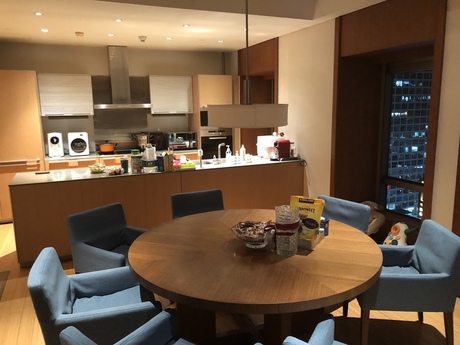 银泰中心1号楼1705号