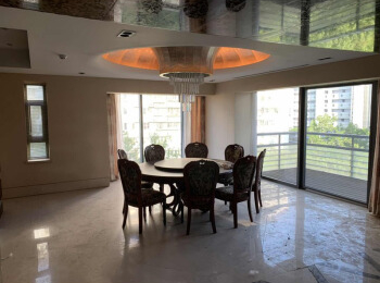 NAGA上院A座601号