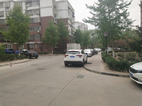 郁花园一里16号楼5-402