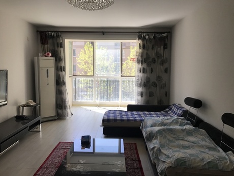 东方太阳城217号楼2单元301号