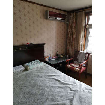 九龙家园2号楼1单元202室