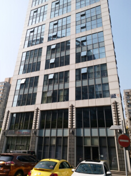 世界名园A区13号楼1单元502